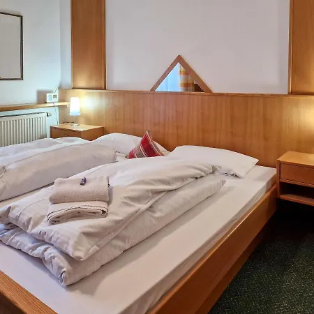Ferien Vom Ich, Bayerischer Wald, & Restaurant Otel 3*